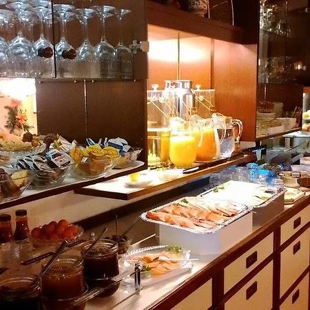 Hotel Luga Нюрнберг Экстерьер фото