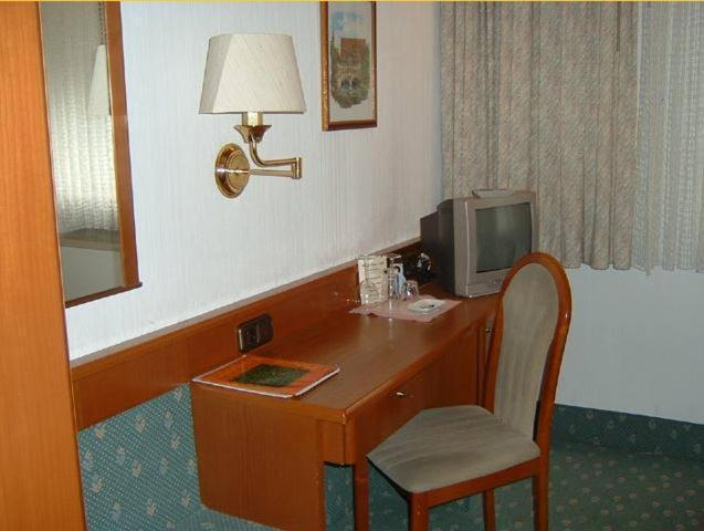 Hotel Luga Нюрнберг Номер фото